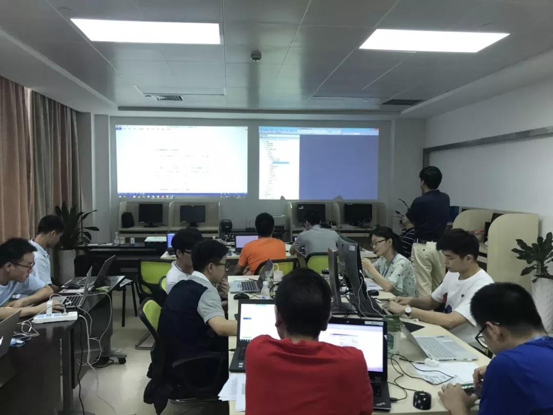 新版血液管理信息系统成功上线：采供血业务管理信息化水平再上新台阶