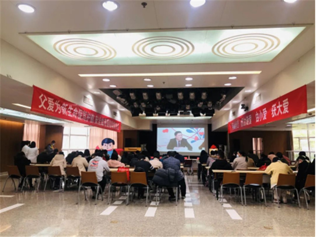 “3.5”学雷锋日，“英雄爸爸 献血储爱”项目正式启动啦！