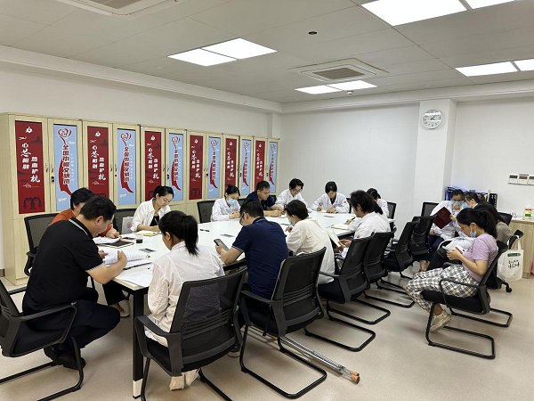 “学习贯彻习近平新时代中国特色社会主义思想”专题组织生活会