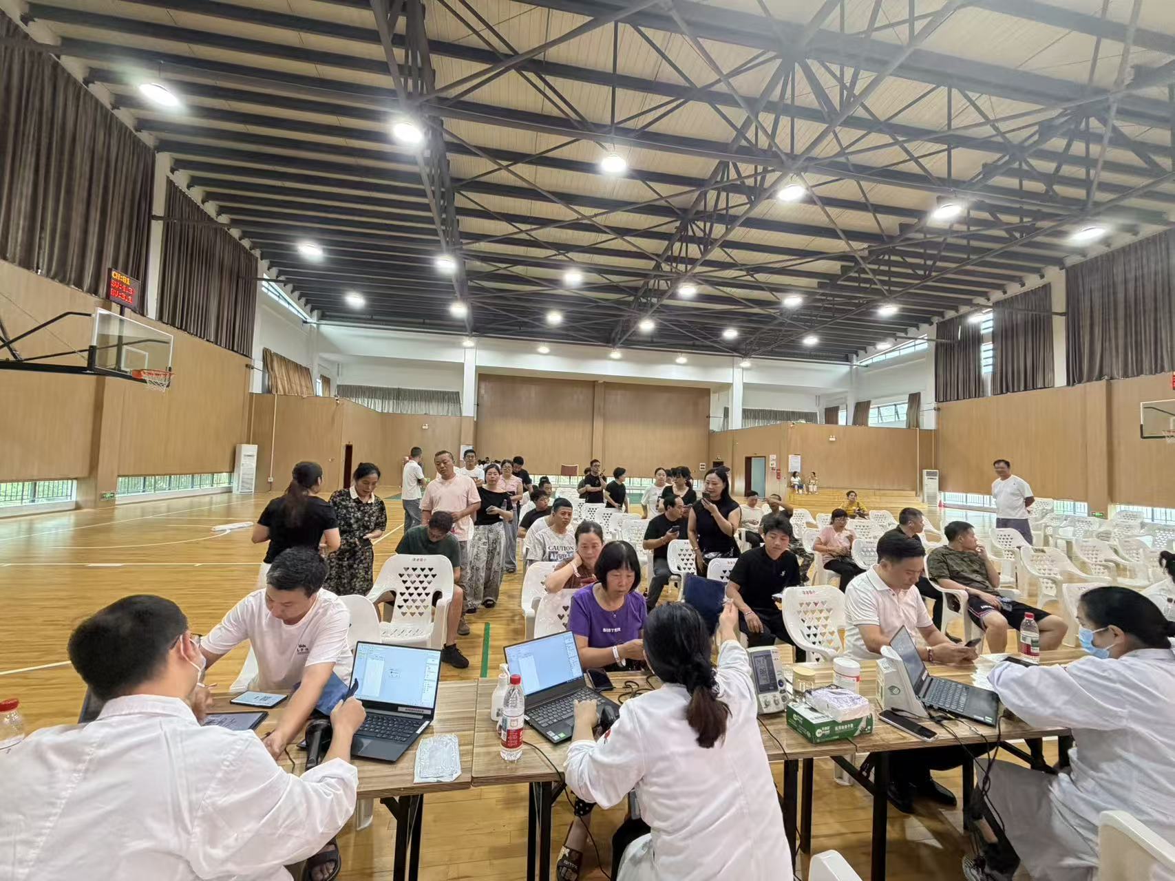 热血赴夏，大爱同行